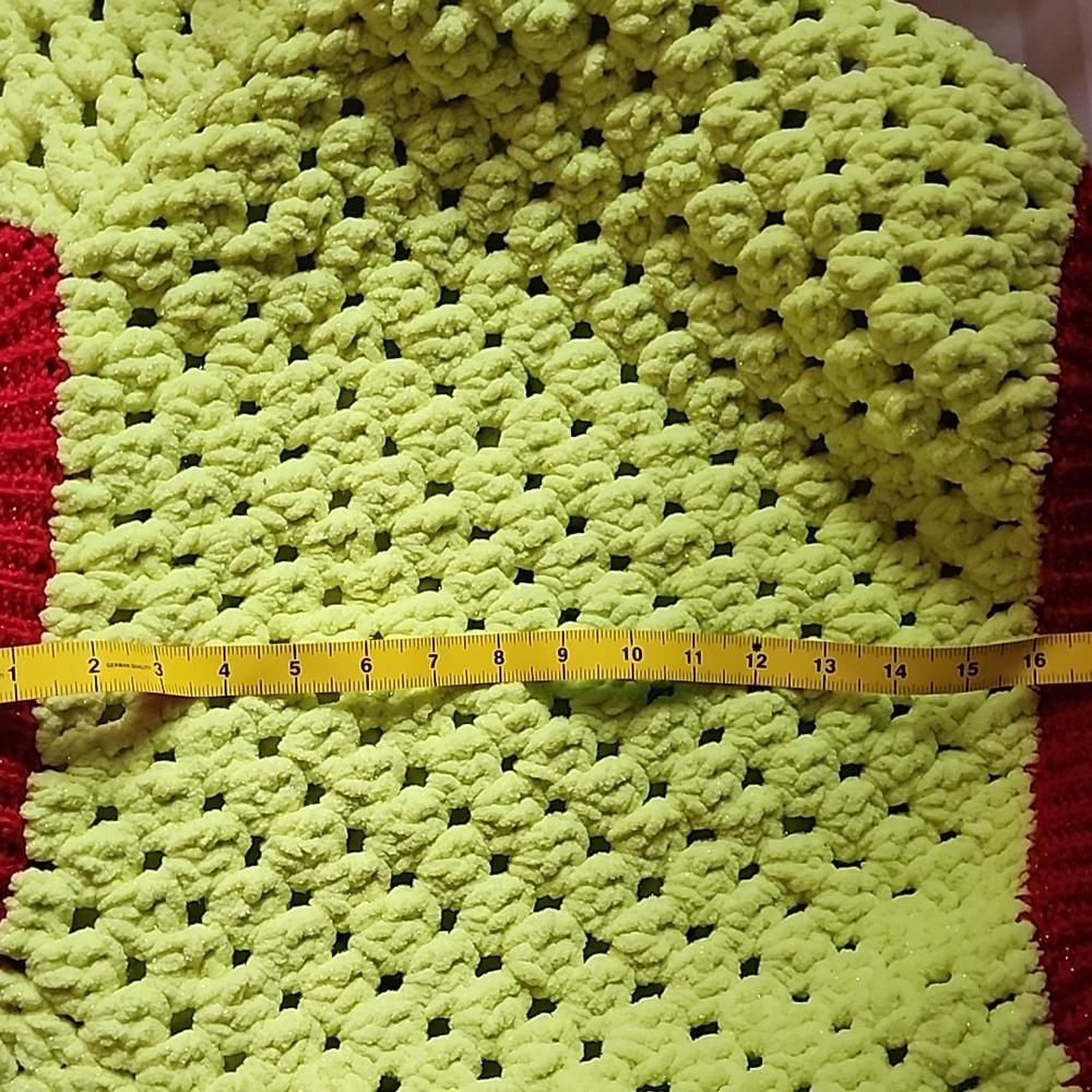 XS/S Grinch Inspired Sweater - Picture 3 of 6